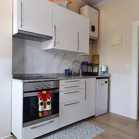 Bright & Cozy Center Апартаменты